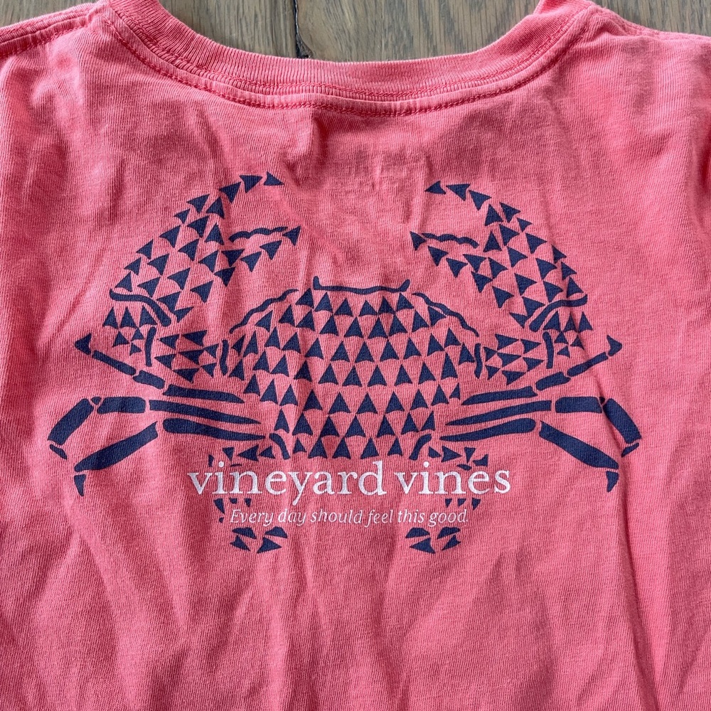 Size 7 long sleeved tee. Vineyard vines